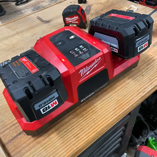 milwaukeetool.com ad: Up to 6x Faster Charging to 80%.